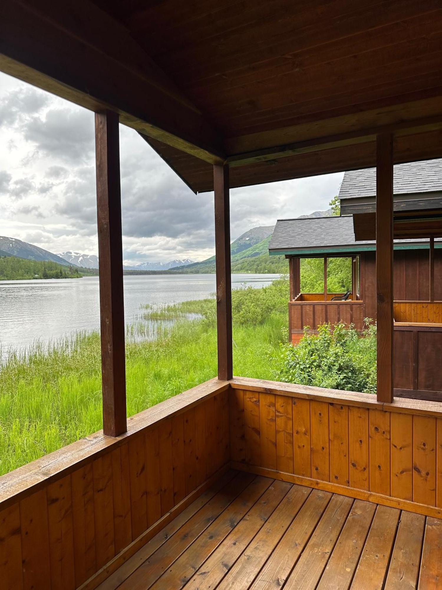 Summit Lake Lodge Exterior foto